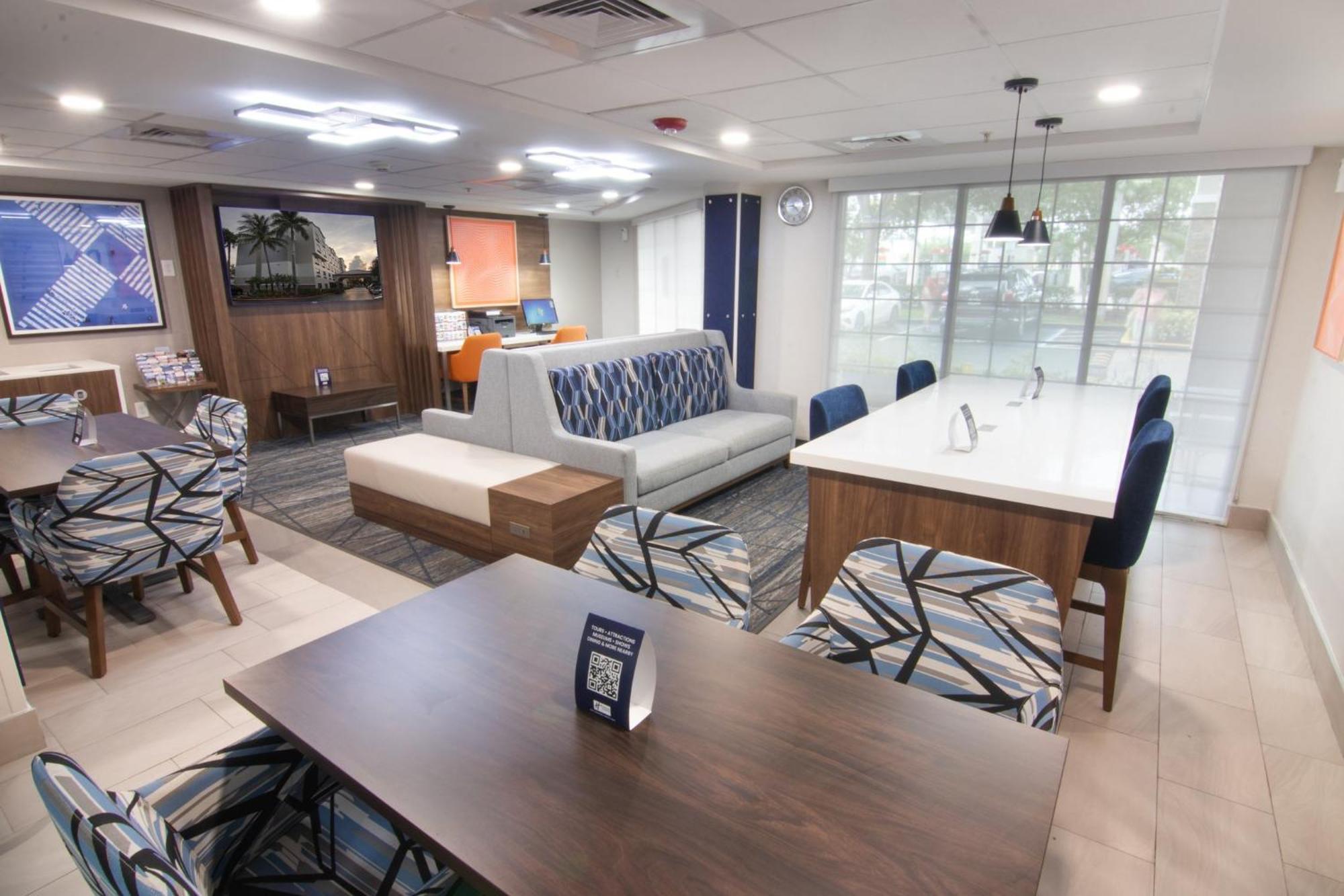 Holiday Inn Express And Suites Fort Lauderdale Airport West By Ihg Davie Eksteriør bilde