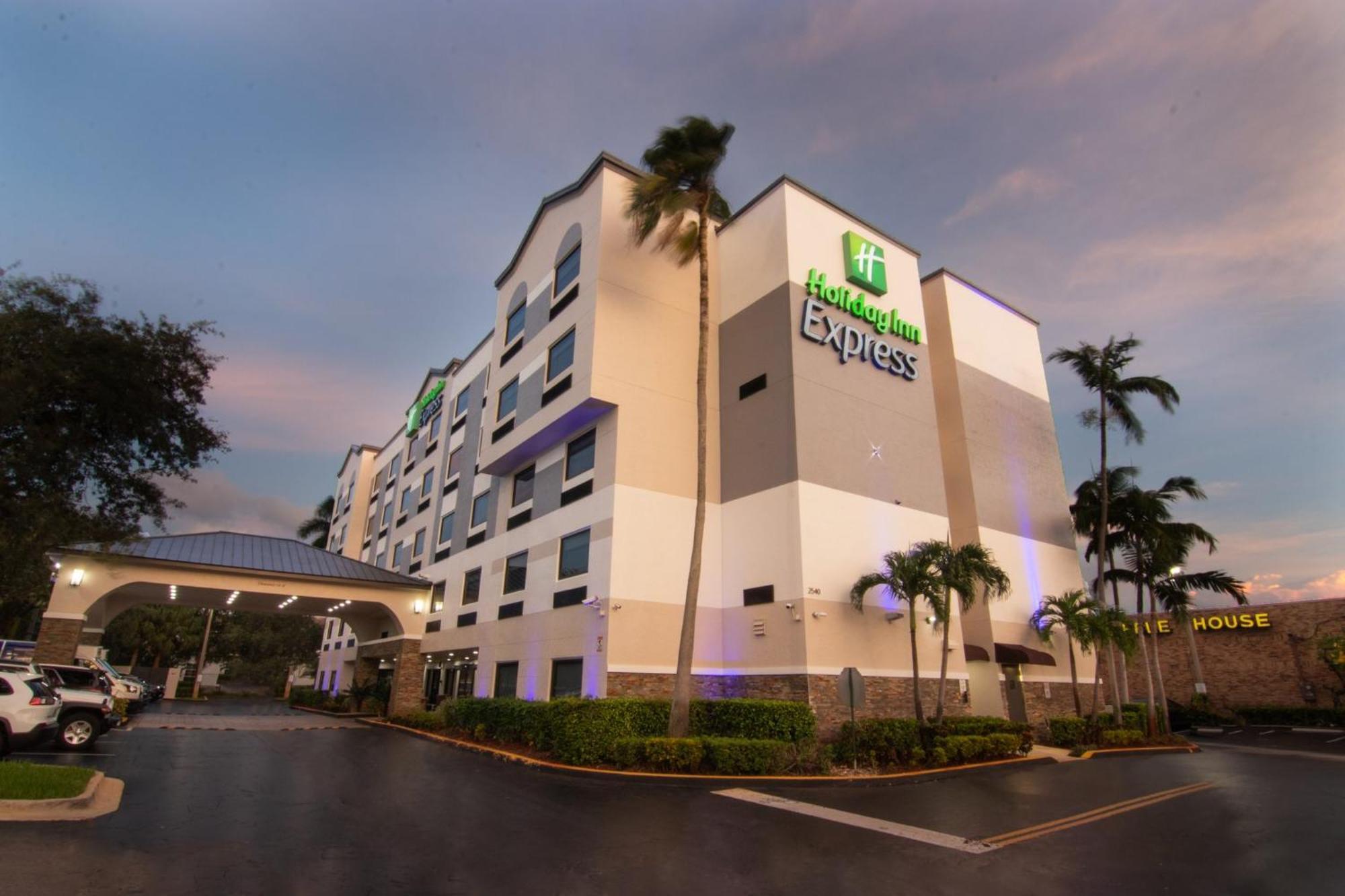 Holiday Inn Express And Suites Fort Lauderdale Airport West By Ihg Davie Eksteriør bilde