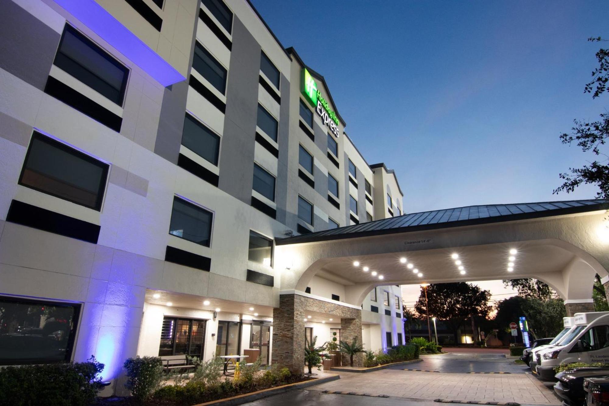 Holiday Inn Express And Suites Fort Lauderdale Airport West By Ihg Davie Eksteriør bilde