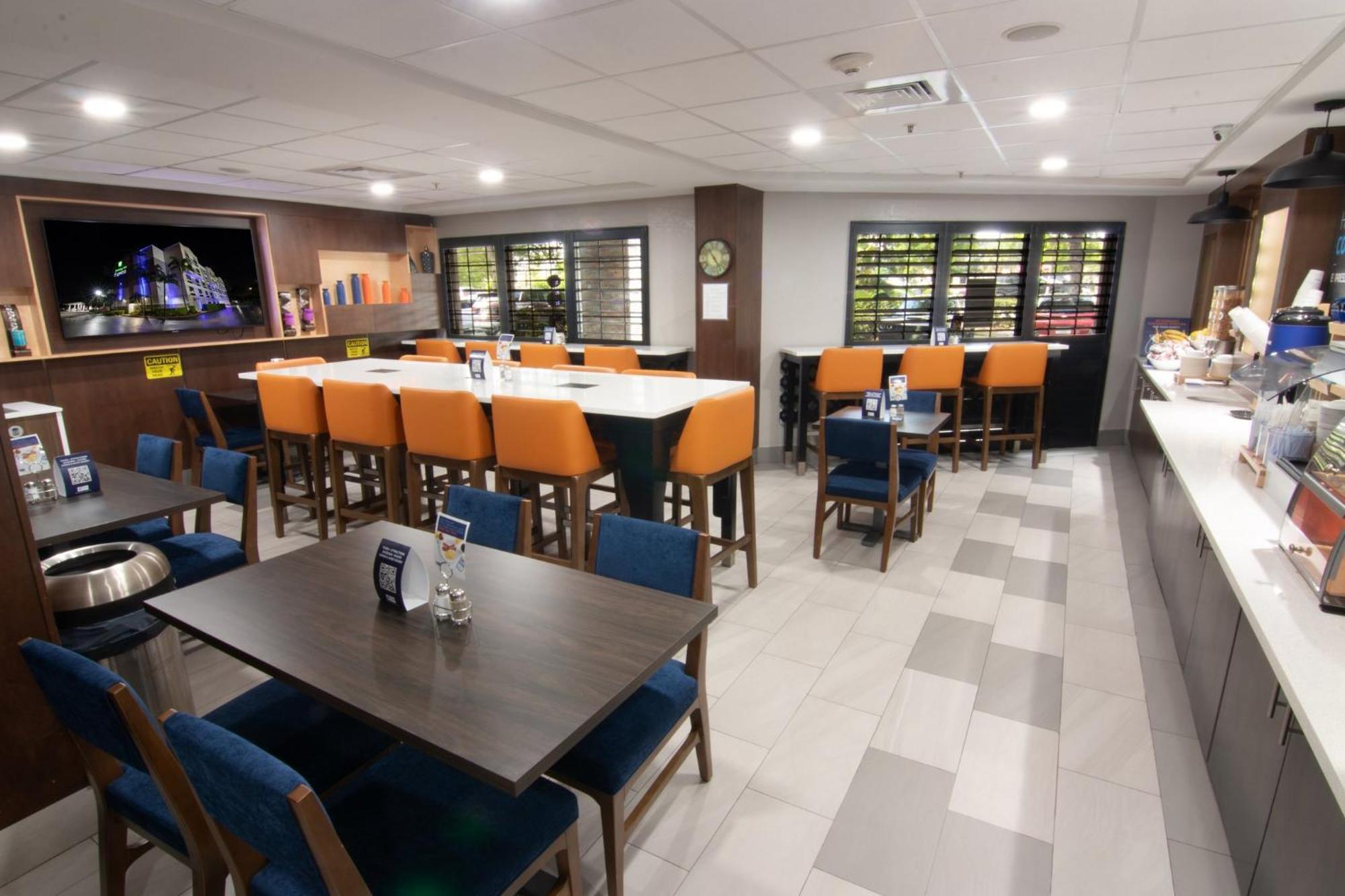 Holiday Inn Express And Suites Fort Lauderdale Airport West By Ihg Davie Eksteriør bilde