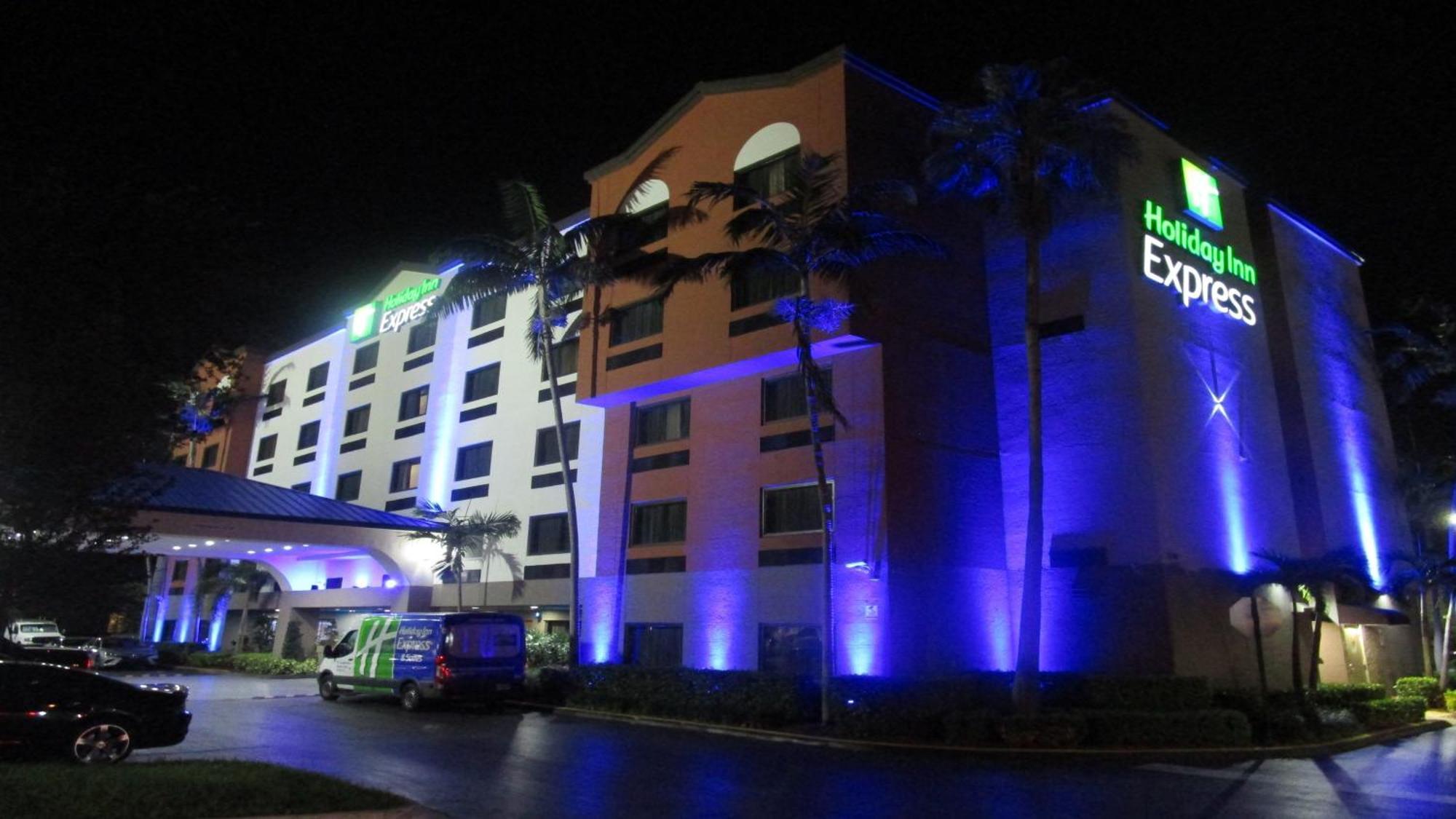 Holiday Inn Express And Suites Fort Lauderdale Airport West By Ihg Davie Eksteriør bilde