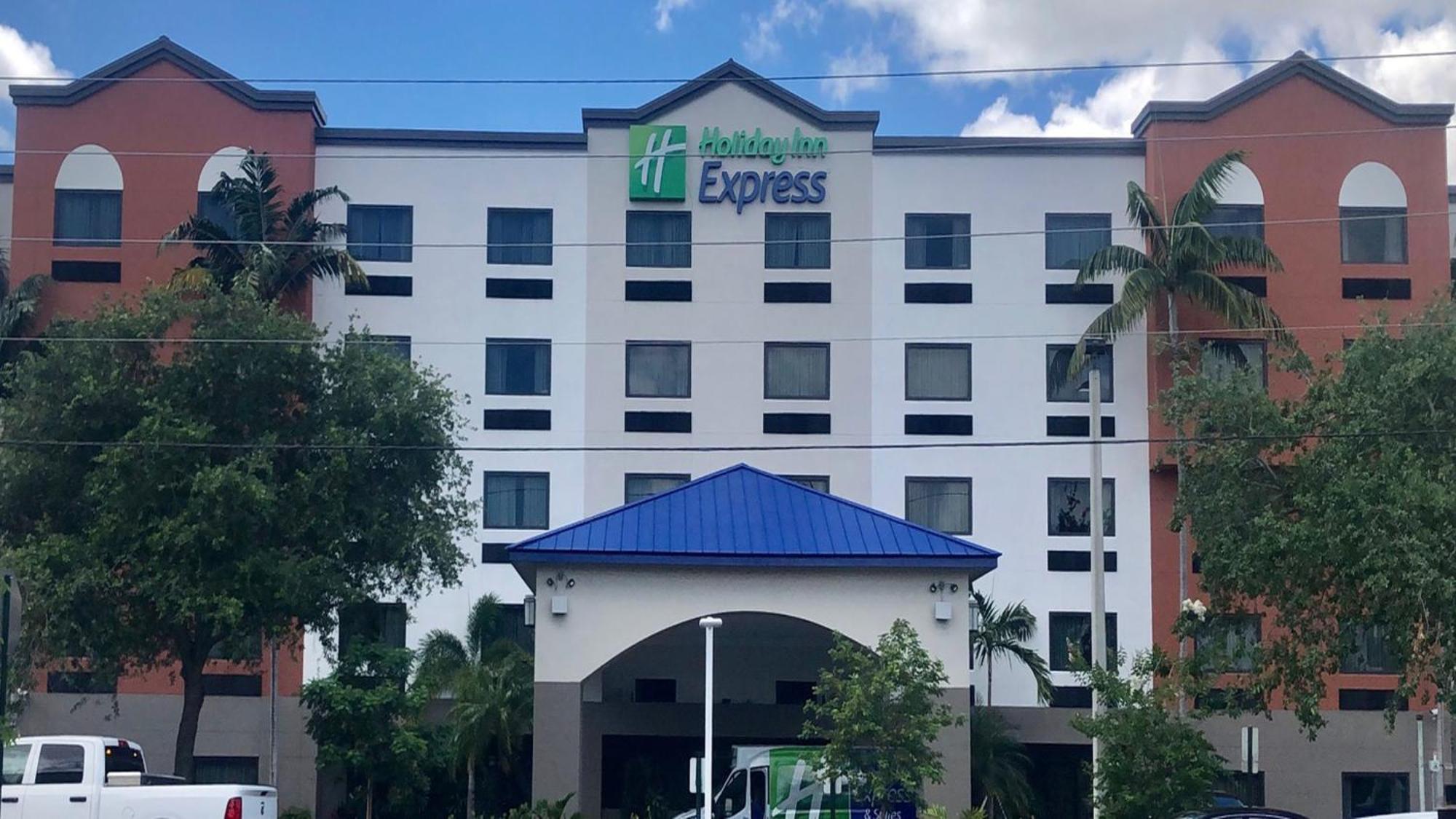 Holiday Inn Express And Suites Fort Lauderdale Airport West By Ihg Davie Eksteriør bilde